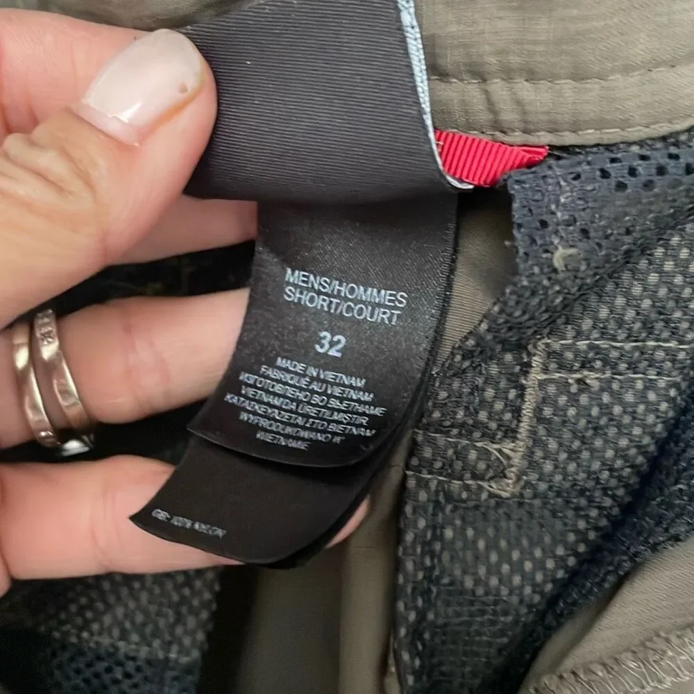 The North Face Brown Convertible Hiking Pants/Shorts - Size 32 (31” inseam)